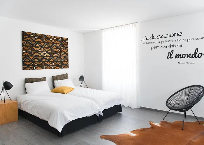 Salotto Bre - Bed & Breakfast Charming Rooms Lugano